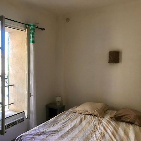 Reveil Vue Sur Les Arenes Arles Exterior foto